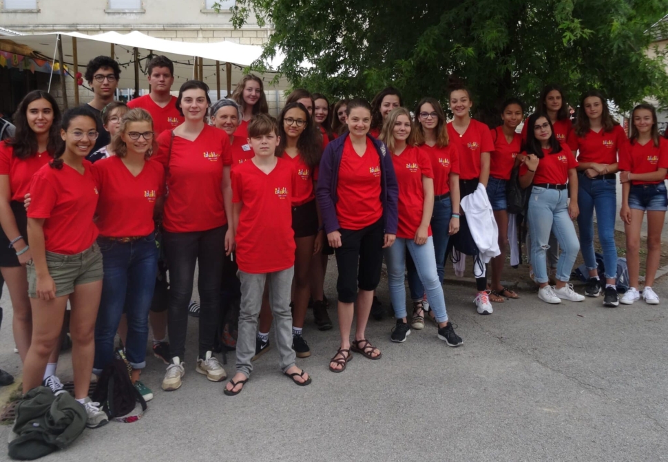 5. quelques jeunes b‚n‚voles des ateliers
